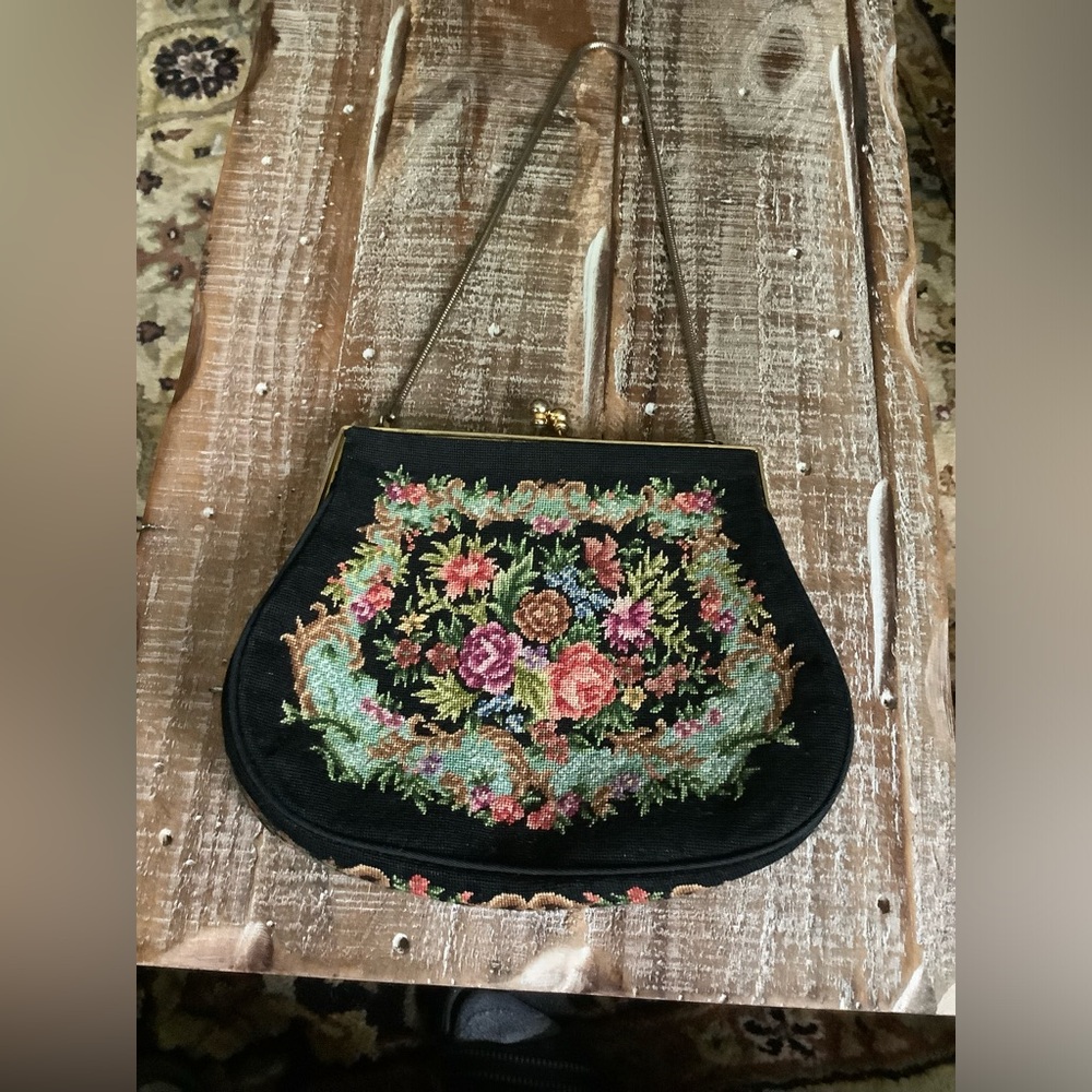 Vintage Collectibles Woven Tapestry Party Bag Purse